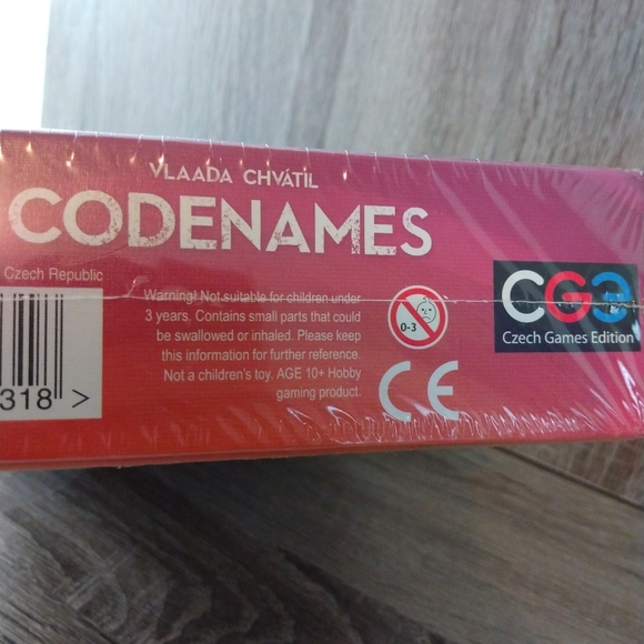 Codesnames Top Secret Word Game - Picture 8 of 9